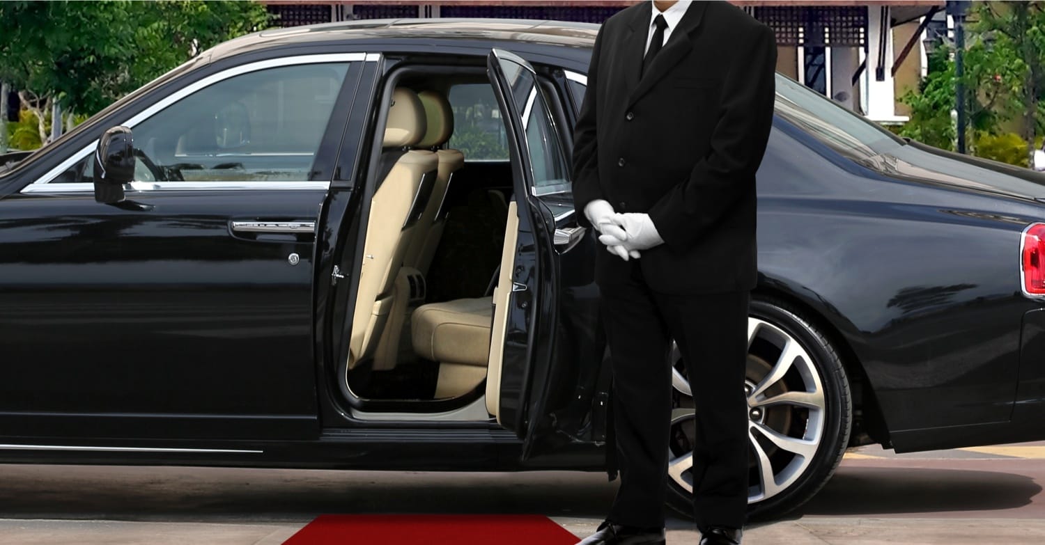 luxury car rentals and chauffeur services Saudi Arabia